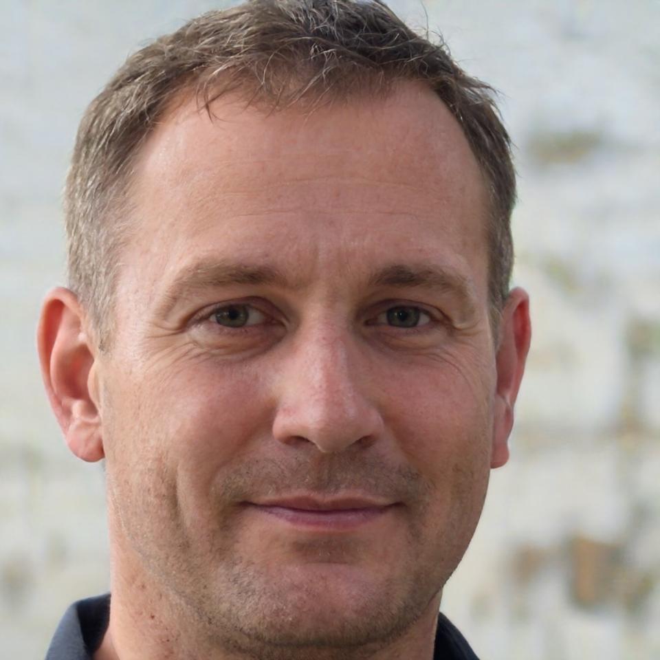 Максим Гриценко